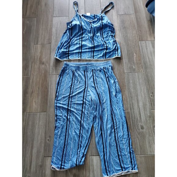 Soma Other - Soma Blue Striped Pajama Set Cami Top XL Capri Bottom Sz L W/out Drawstring